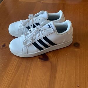 Adidas Grand Court Sneakers (Sz 5 but fit like women’s 7)